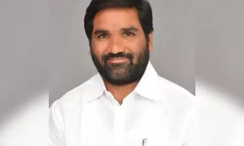 डेयरी मालिक पर हमले के आरोप में पूर्व BRS विधायक दुर्गम चिन्नैया पर मामला दर्ज डेयरी मालिक पर हमले के आरोप में पूर्व BRS विधायक दुर्गम चिन्नैया पर मामला दर्ज