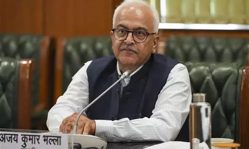 अजय कुमार भल्ला ने Manipur के राज्यपाल पद की शपथ ली अजय कुमार भल्ला ने Manipur के राज्यपाल पद की शपथ ली