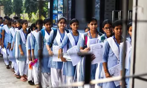 ओडिशा ने एक साल में 1 लाख से अधिक बच्चों को स्कूल पहुंचाया: UDISE+ रिपोर्ट ओडिशा ने एक साल में 1 लाख से अधिक बच्चों को स्कूल पहुंचाया: UDISE+ रिपोर्ट