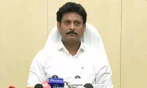 सरकारी स्कूलों के निजीकरण की कोई योजना नहीं: Anbil Mahesh सरकारी स्कूलों के निजीकरण की कोई योजना नहीं: Anbil Mahesh