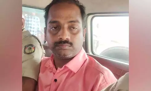 Kerala : एक व्यक्ति ने कार चुराई और अंदर सो रहे