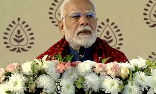 PM Modi ने अरविंद केजरीवाल पर निशाना साधा