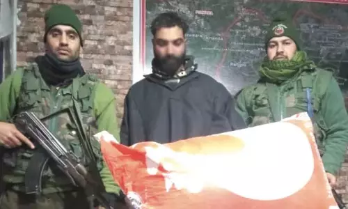 Kashmir में पुलिस ने 6 ड्रग तस्करों को किया गिरफ्तार Kashmir में पुलिस ने 6 ड्रग तस्करों को किया गिरफ्तार