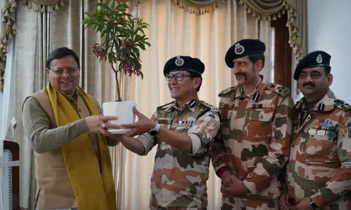 Dehradun: ITBP के अधिकारियों ने की सीएम धामी से मुलाकात Dehradun: ITBP के अधिकारियों ने की सीएम धामी से मुलाकात