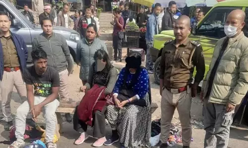 Meghalaya पुलिस ने सीमा पार ड्रग नेटवर्क की जांच Meghalaya पुलिस ने सीमा पार ड्रग नेटवर्क की जांच