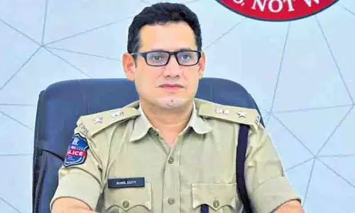 संक्रांति से पहले, खम्मम CP दत्त ने मुर्गों की लड़ाई के आयोजन के खिलाफ चेतावनी दी