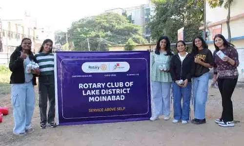 Rotary Club ऑफ लेक डिस्ट्रिक्ट मोइनाबाद ने युवा लड़कियों की सहायता के लिए सैनिटरी पैड वितरित किए