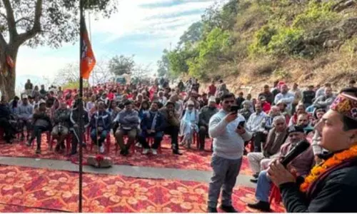 Pathania ने उधमपुर पूर्व को आदर्श निर्वाचन क्षेत्र बनाने की वकालत की Pathania ने उधमपुर पूर्व को आदर्श निर्वाचन क्षेत्र बनाने की वकालत की