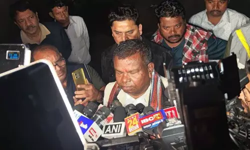 CG BREAKING: कवासी लखमा ED दफ्तर से बाहर निकले CG BREAKING: कवासी लखमा ED दफ्तर से बाहर निकले
