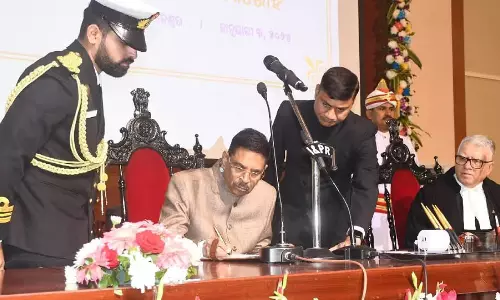 Mizoram : डॉ. कंभमपति ने ओडिशा के राज्यपाल के रूप में शपथ ली Mizoram : डॉ. कंभमपति ने ओडिशा के राज्यपाल के रूप में शपथ ली