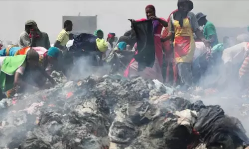 Ghana : कांटामांटो बाजार में लगी भीषण आग ने देश की अनौपचारिक अर्थव्यवस्था के विशाल केंद्र को राख कर दिया Ghana : कांटामांटो बाजार में लगी भीषण आग ने देश की अनौपचारिक अर्थव्यवस्था के विशाल केंद्र को राख कर दिया