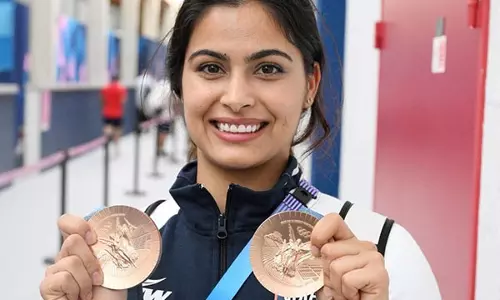 मनु भाकर को खेल रत्न मिलने से निशानेबाजी जगत में खुशी, स्वप्निल, सरबजोत को Arjuna मिले मनु भाकर को खेल रत्न मिलने से निशानेबाजी जगत में खुशी, स्वप्निल, सरबजोत को Arjuna मिले