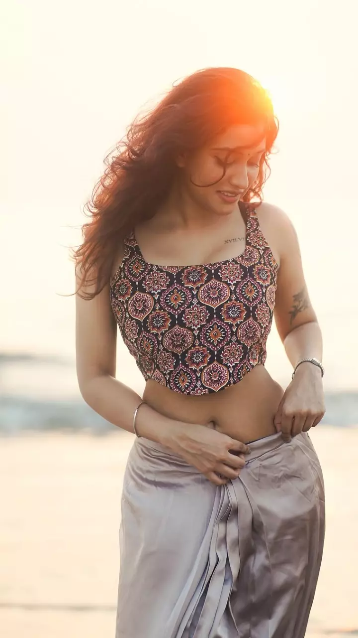निमृत कौर का कातिलाना अंदाज