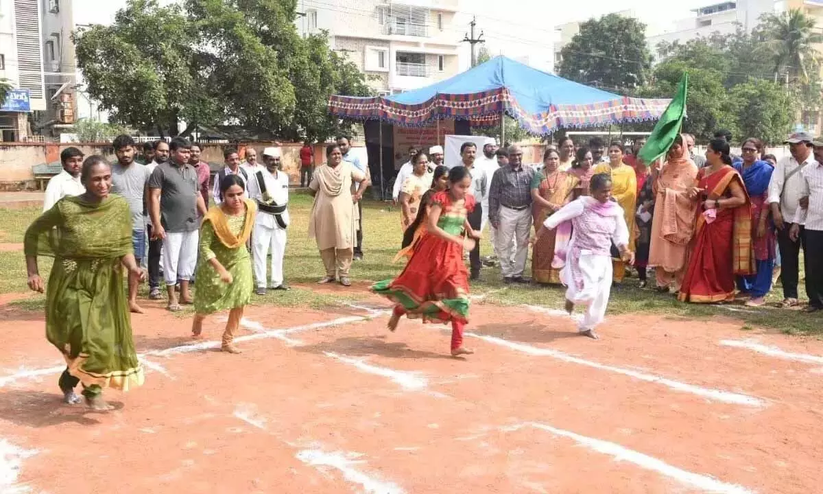 Andhra: दृष्टिबाधित व्यक्तियों के लिए खेल प्रतियोगिता आयोजित