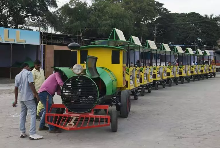 Hyderabad में 84वीं अखिल भारतीय औद्योगिक प्रदर्शनी का उद्घाटन