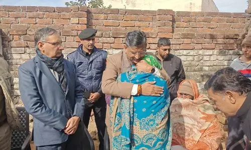 Haryana : लोहारू आत्महत्या मामला मंत्री ने कहा चाहे कितने भी प्रभावशाली हों Haryana : लोहारू आत्महत्या मामला मंत्री ने कहा चाहे कितने भी प्रभावशाली हों