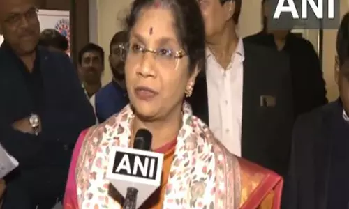 TMC की शशि पांजा ने ममता बनर्जी पर केंद्रीय मंत्री गिरिराज सिंह की टिप्पणी की निंदा की TMC की शशि पांजा ने ममता बनर्जी पर केंद्रीय मंत्री गिरिराज सिंह की टिप्पणी की निंदा की