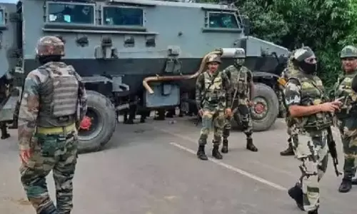 Manipur: कांगपोकपी में विरोध रैली हिंसक हो गई Manipur: कांगपोकपी में विरोध रैली हिंसक हो गई