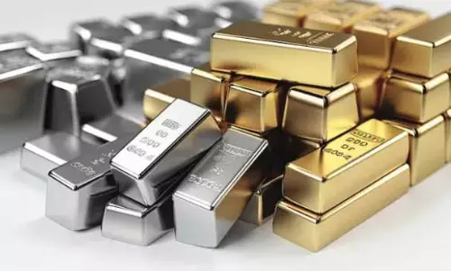 सोने की कीमतें लगभग स्थिर, 79,700 रुपये प्रति 10 ग्राम पर स्थिर; silver slips by Rs 230 सोने की कीमतें लगभग स्थिर, 79,700 रुपये प्रति 10 ग्राम पर स्थिर; silver slips by Rs 230