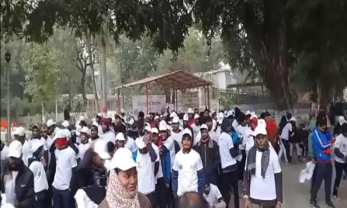 Prayagraj: महाकुंभ 2025 से पहले सही खाने की अवधारणा को बढ़ावा देने के लिए वॉकथॉन का आयोजन किया गया Prayagraj: महाकुंभ 2025 से पहले सही खाने की अवधारणा को बढ़ावा देने के लिए वॉकथॉन का आयोजन किया गया