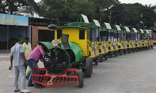 Hyderabad में 84वीं अखिल भारतीय औद्योगिक प्रदर्शनी का उद्घाटन Hyderabad में 84वीं अखिल भारतीय औद्योगिक प्रदर्शनी का उद्घाटन