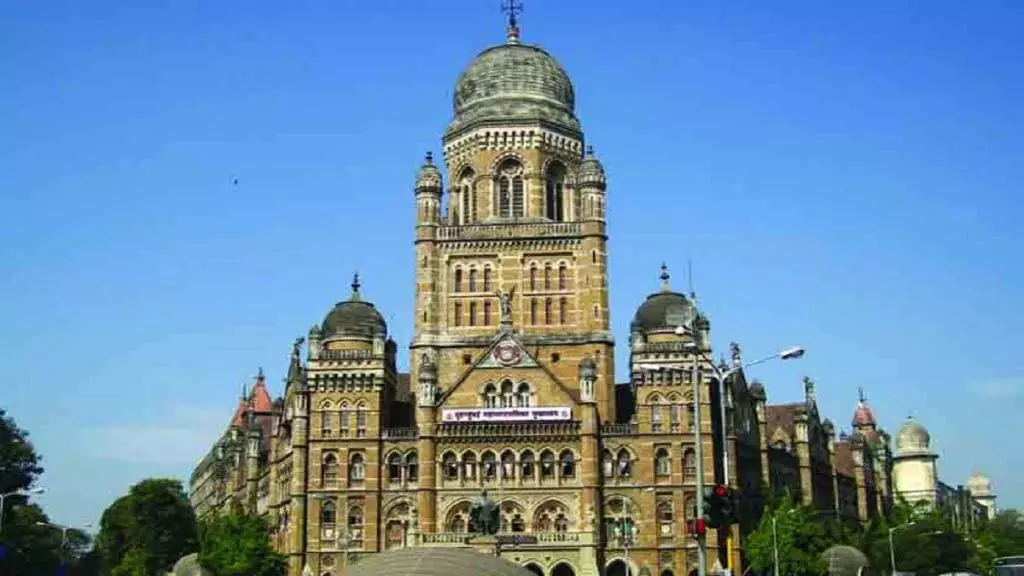 Mumbai: आदेश के बावजूद अवैध झुग्गियों के खिलाफ कार्रवाई नहीं Mumbai: आदेश के बावजूद अवैध झुग्गियों के खिलाफ कार्रवाई नहीं