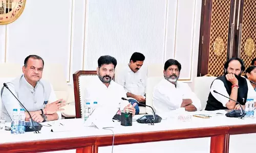 CM Revanth: क्षेत्रीय रिंग रोड के लिए भूमि अधिग्रहण में तेजी लाएं