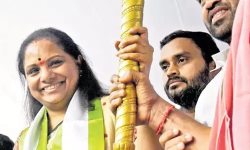BRS MLC Kavitha: स्थानीय चुनावों में 42 प्रतिशत बीसी कोटा लागू करें