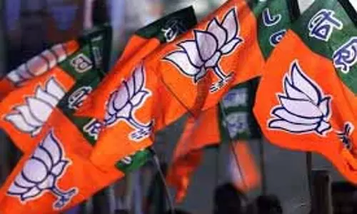 DMK तमिलनाडु के लोगों के संवैधानिक अधिकारों का उल्लंघन कर रही: BJP DMK तमिलनाडु के लोगों के संवैधानिक अधिकारों का उल्लंघन कर रही: BJP