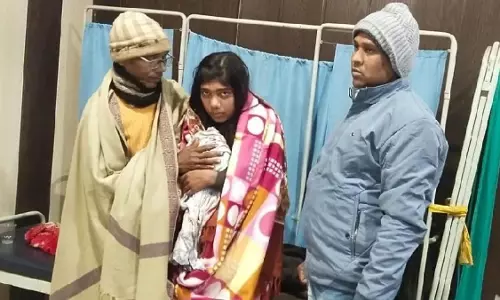 छत्तीसगढ़ से लापता छात्रा मथुरा में मिली, रायपुर पुलिस ने ली राहत की सांस छत्तीसगढ़ से लापता छात्रा मथुरा में मिली, रायपुर पुलिस ने ली राहत की सांस