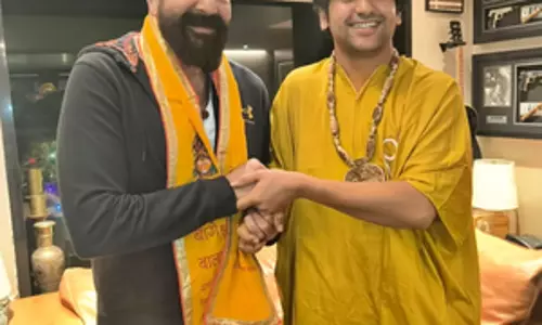 Sanjay Dutt बागेश्वर बाबा के अपने घर आने से गौरवान्वित महसूस कर रहे Sanjay Dutt बागेश्वर बाबा के अपने घर आने से गौरवान्वित महसूस कर रहे