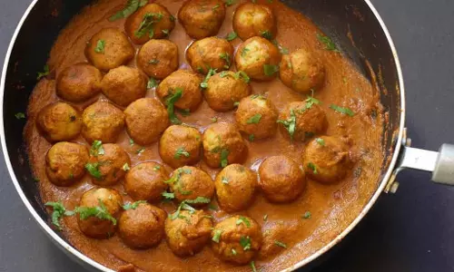 चिकन करी मीटबॉल रेसिपी चिकन करी मीटबॉल रेसिपी