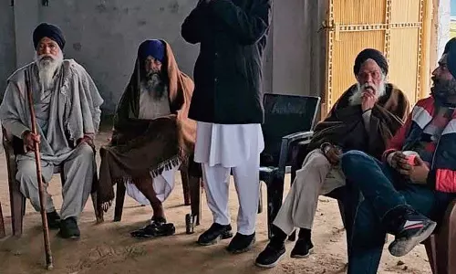 एचएसजीएमसी चुनाव Haryana में झिंडा, नलवी गुट आमने-सामने एचएसजीएमसी चुनाव Haryana में झिंडा, नलवी गुट आमने-सामने