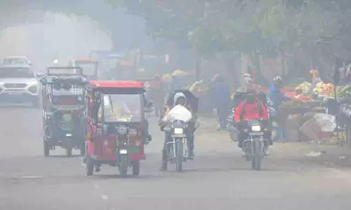 Jalandhar में सुबह घने कोहरे के साथ