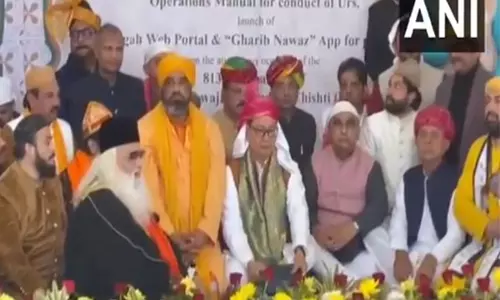 अजमेर शरीफ दरगाह पर आकर Rijiju ने कहा- यहां आकर सौभाग्यशाली महसूस कर रहा हूं