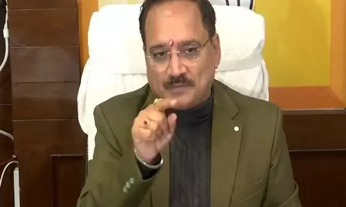 BJP के वीरेंद्र सचदेवा ने दिल्ली की जल स्थिति पर अरविंद केजरीवाल पर साधा निशाना BJP के वीरेंद्र सचदेवा ने दिल्ली की जल स्थिति पर अरविंद केजरीवाल पर साधा निशाना