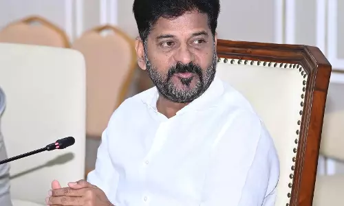 Revanth: आरआरआर के लिए भूमि अधिग्रहण में तेजी लाएं Revanth: आरआरआर के लिए भूमि अधिग्रहण में तेजी लाएं