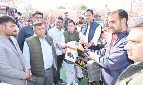 Jhunjhunu: शेखावाटी हस्तशिल्प एवं पर्यटन मेले का रंगारंग आगाज विधायक राजेन्द्र भांबू Jhunjhunu: शेखावाटी हस्तशिल्प एवं पर्यटन मेले का रंगारंग आगाज विधायक राजेन्द्र भांबू