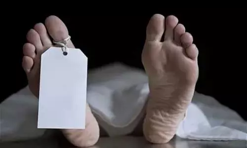 Jammu: तंगमर्ग में टायर फटने से मजदूर की मौत Jammu: तंगमर्ग में टायर फटने से मजदूर की मौत