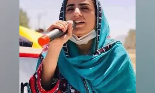 Pakistan ने अभिव्यक्ति की स्वतंत्रता और शांतिपूर्ण विरोध प्रदर्शन पर प्रतिबंध लगाया: महरंग बलूच