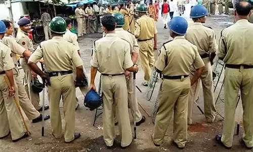 CCTV क्लिप से पता चलता है कि पुलिस की कोई गलती नहीं CCTV क्लिप से पता चलता है कि पुलिस की कोई गलती नहीं