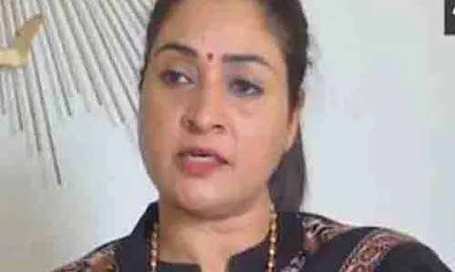 आप, BJP और कांग्रेस के खिलाफ सत्ता विरोधी लहर ही दिल्ली में एकमात्र विकल्प: Alka Lamba आप, BJP और कांग्रेस के खिलाफ सत्ता विरोधी लहर ही दिल्ली में एकमात्र विकल्प: Alka Lamba