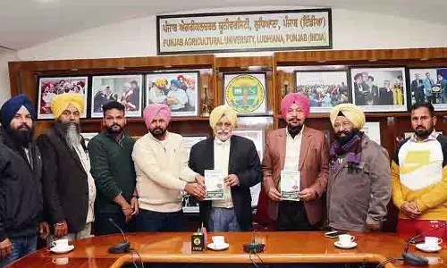 Dr. Gosal और आलू बीज उत्पादकों ने स्पीड ब्रीडिंग विधियों पर चर्चा की Dr. Gosal और आलू बीज उत्पादकों ने स्पीड ब्रीडिंग विधियों पर चर्चा की