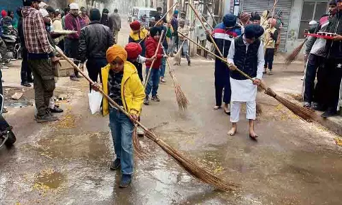 Ahmedgarh में हजारों लोगों ने नगर कीर्तन में हिस्सा लिया