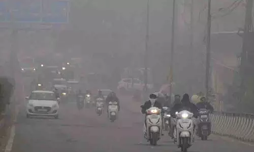 Ludhiana: कोहरे की मोटी चादर ने पूरे जिले को अपनी चपेट में ले लिया