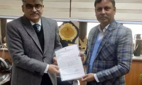 कठुआ के विधायक ने ADDC, नागरी रोड के मुद्दों पर मुख्य सचिव से मुलाकात की कठुआ के विधायक ने ADDC, नागरी रोड के मुद्दों पर मुख्य सचिव से मुलाकात की