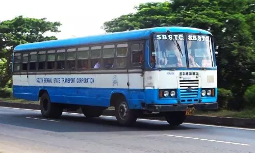 West Bengal: सरकारी बसों में ड्राइवर और कंडक्टरों के रोजगार पर जोर