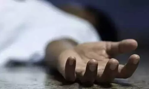 Kerala : त्रिशूर में बस की चपेट में आई महिला, मौत Kerala : त्रिशूर में बस की चपेट में आई महिला, मौत