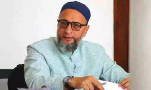 Asaduddin Owaisi: आरएसएस बीजेपी और आप की मां है, दोनों हिंदुत्व का पालन करते