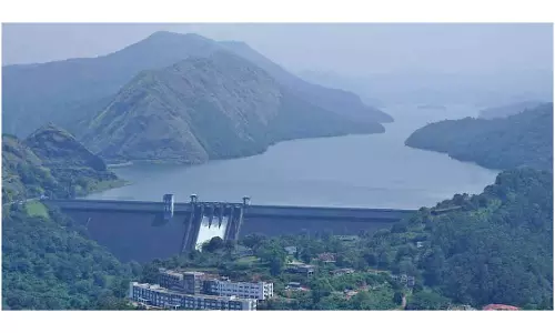 Kerala : बांधों के पास निर्माण को लेकर एनओसी दिशा-निर्देश जारी Kerala : बांधों के पास निर्माण को लेकर एनओसी दिशा-निर्देश जारी